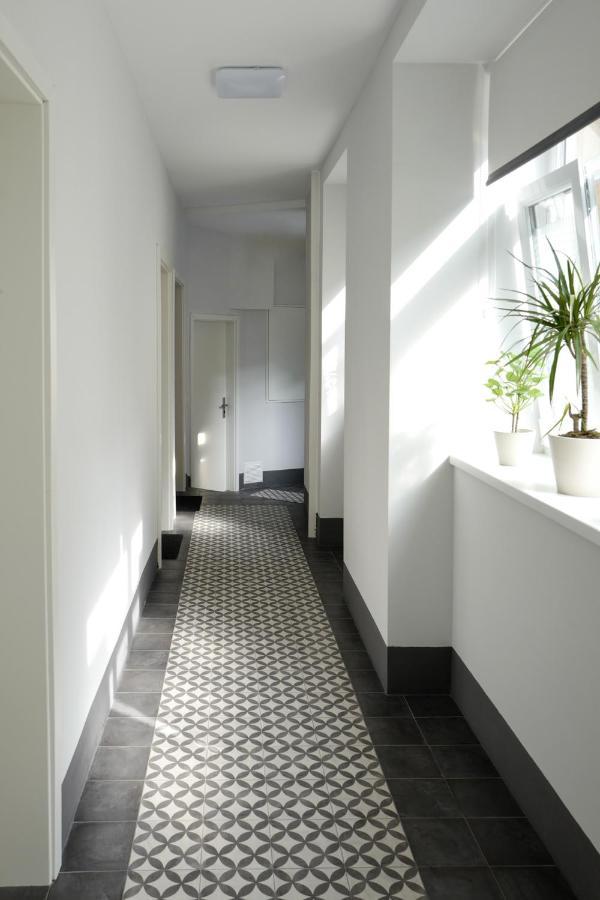 Comfy Apartments At Siebertgasse Vienna Exterior photo