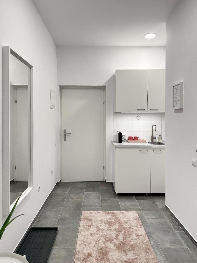 Comfy Apartments At Siebertgasse Vienna Exterior photo